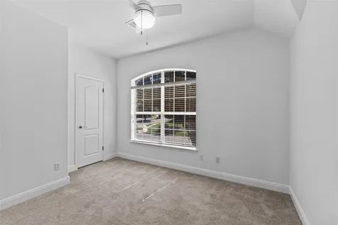 5724 Brittlyns Court Austin TX 78730