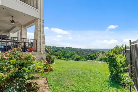 5724 Brittlyns Court Austin TX 78730