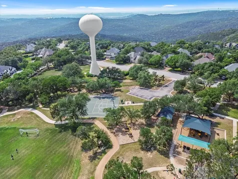 5724 Brittlyns Court Austin TX 78730