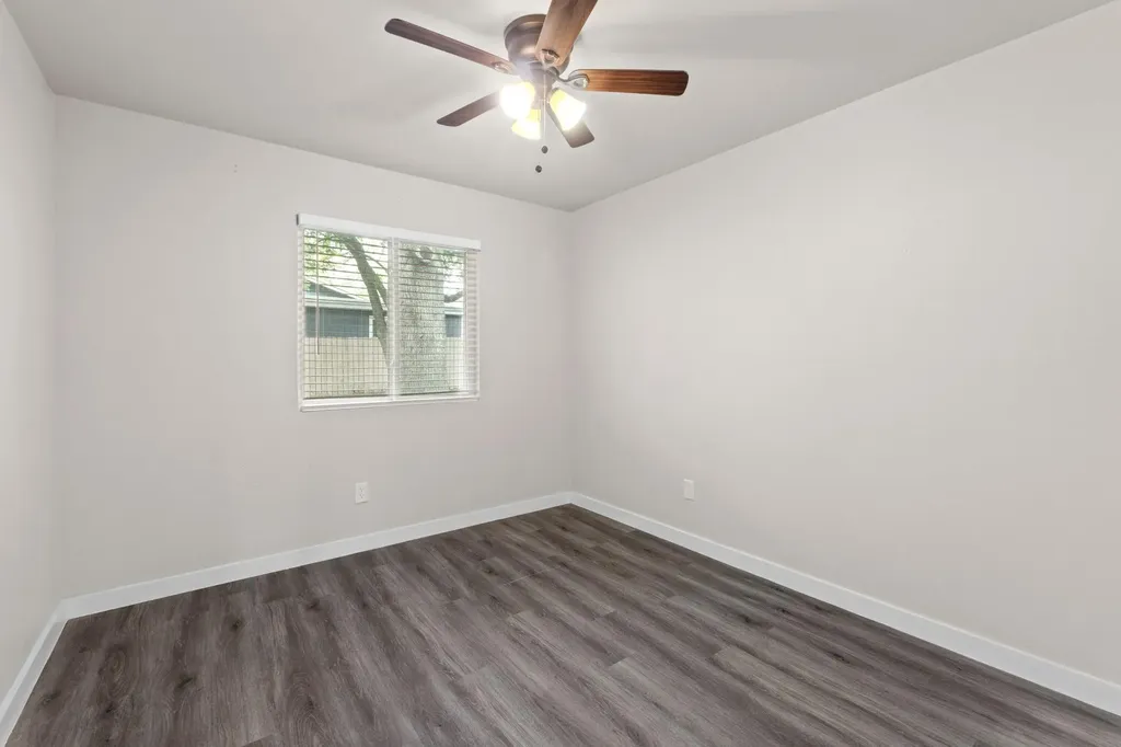 1737 Cricket Hollow Drive Austin TX 78758