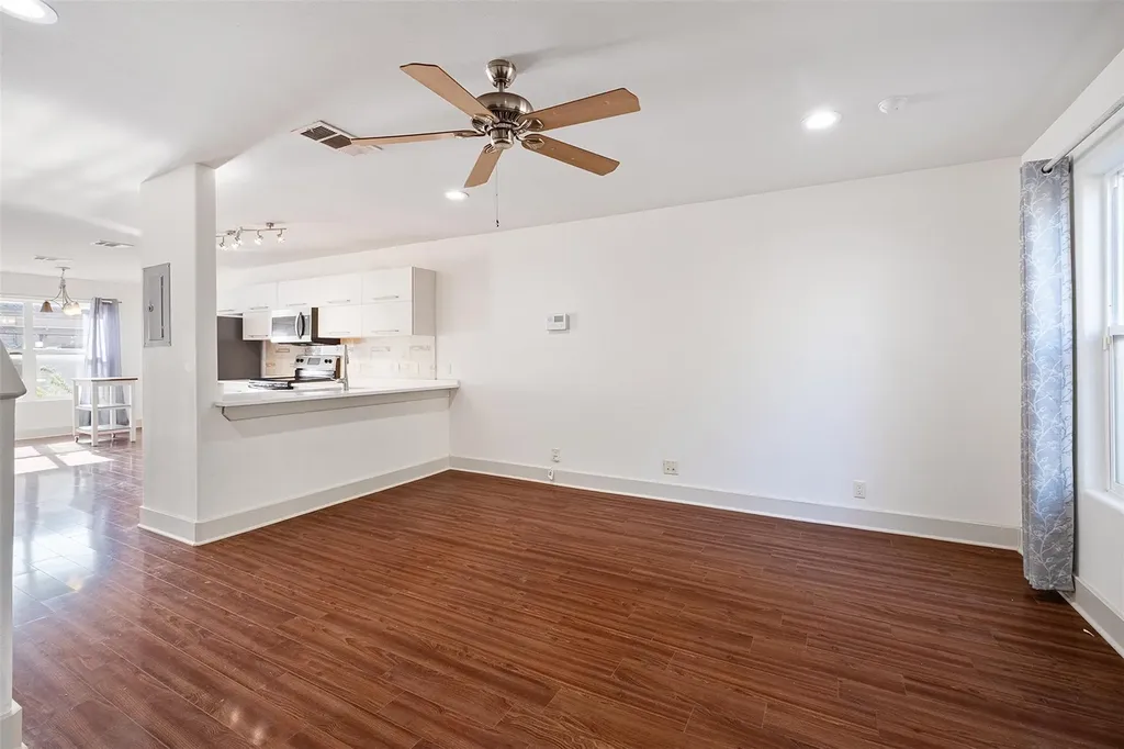 1101 Grove Boulevard Austin TX 78741