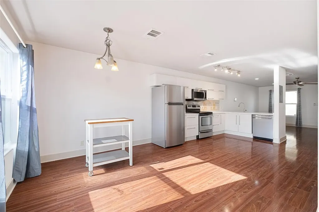 1101 Grove Boulevard Austin TX 78741