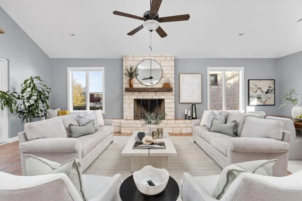 2433 Founders Circle Spicewood TX 78669