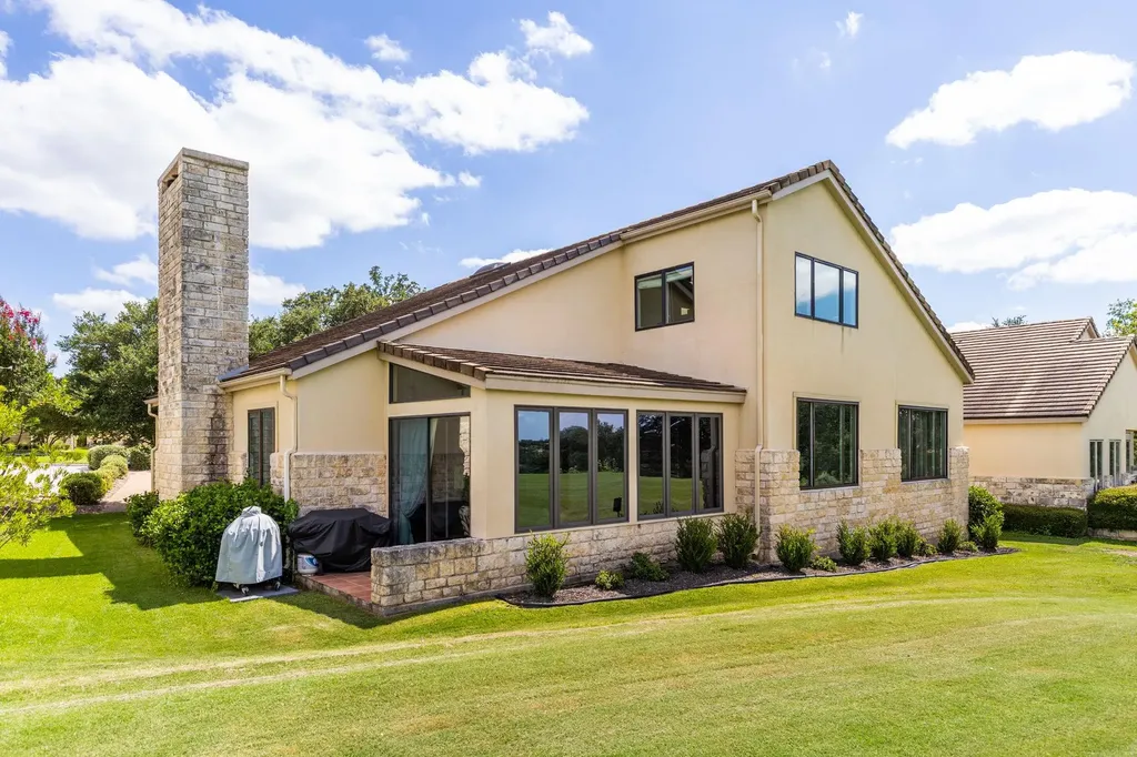 2433 Founders Circle Spicewood TX 78669