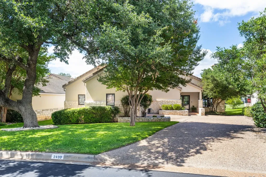 2433 Founders Circle Spicewood TX 78669