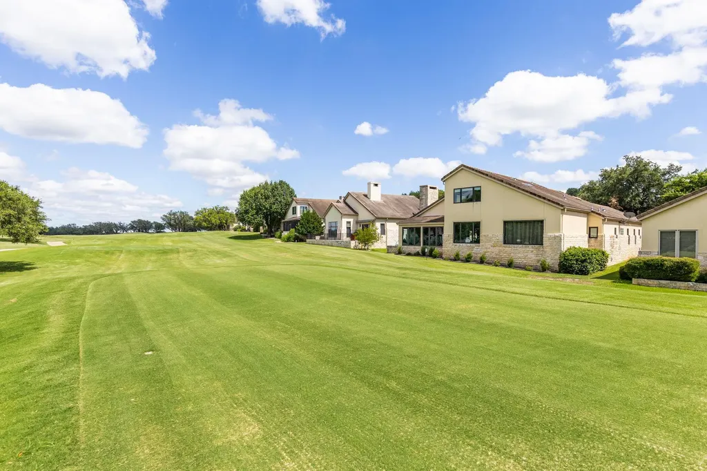 2433 Founders Circle Spicewood TX 78669