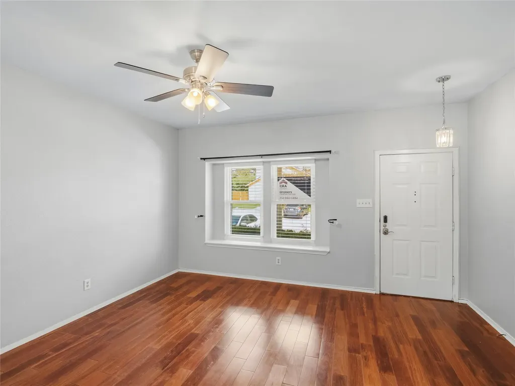11901 E Swearingen Drive Austin TX 78758