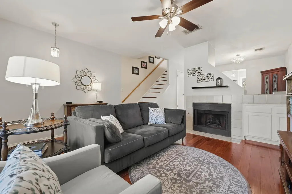 11901 E Swearingen Drive Austin TX 78758