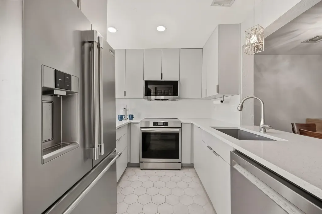 11901 E Swearingen Drive Austin TX 78758