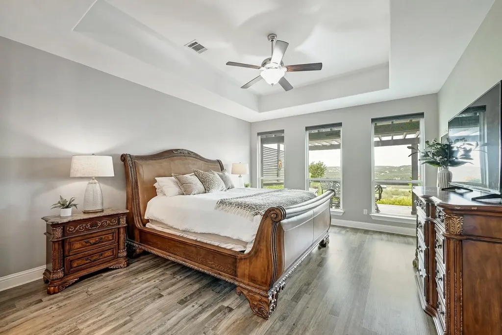 19618 Summit Glory Trail Spicewood TX 78669