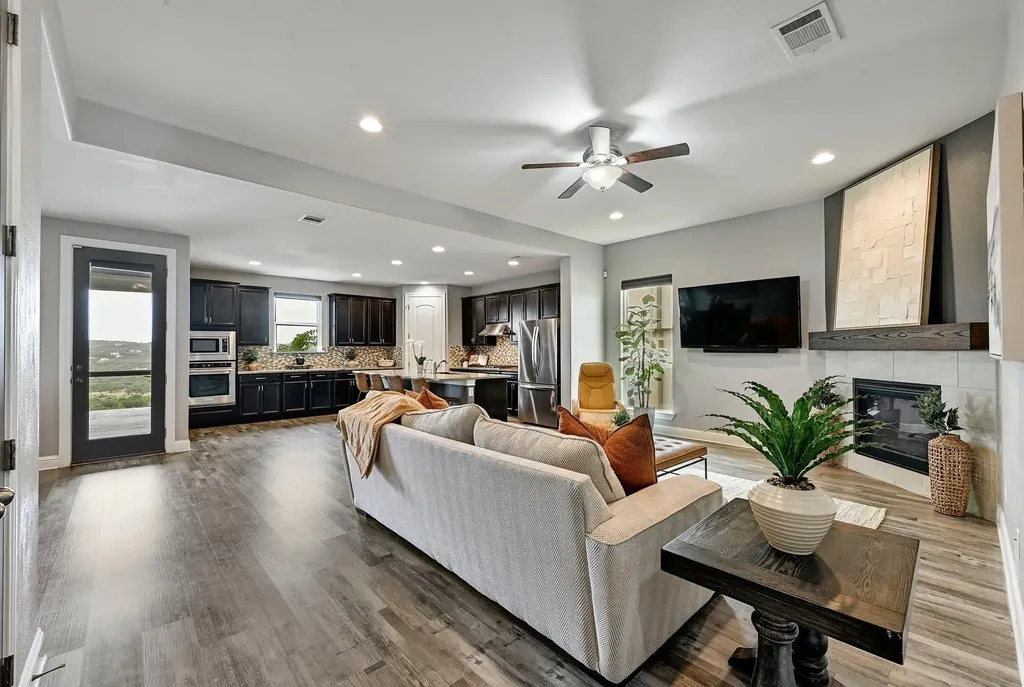 19618 Summit Glory Trail Spicewood TX 78669