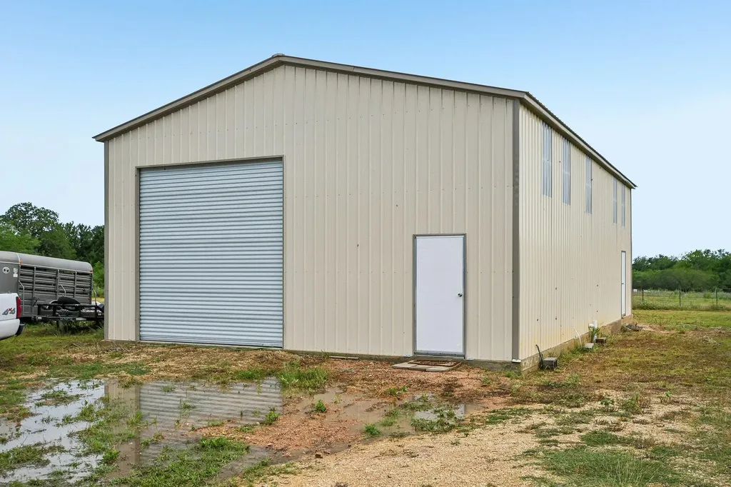 4014 Fm 713 Lockhart TX 78644