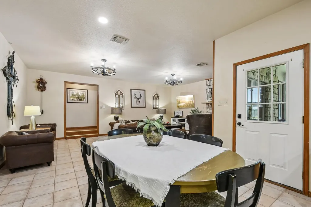 4014 Fm 713 Lockhart TX 78644
