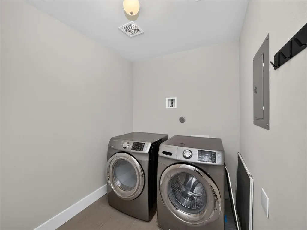 4504 Kitty Avenue Austin TX 78721