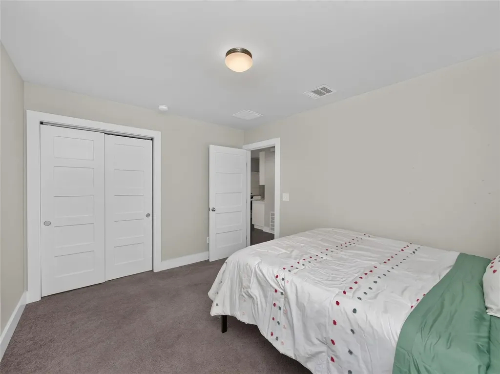 4504 Kitty Avenue Austin TX 78721