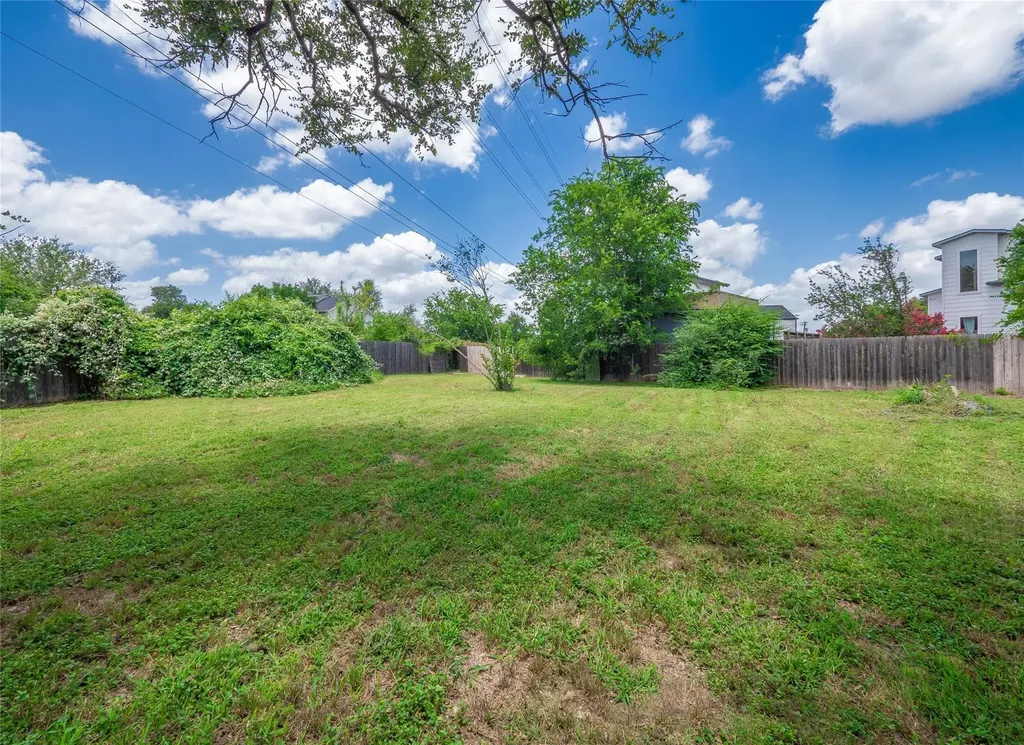4504 Kitty Avenue Austin TX 78721