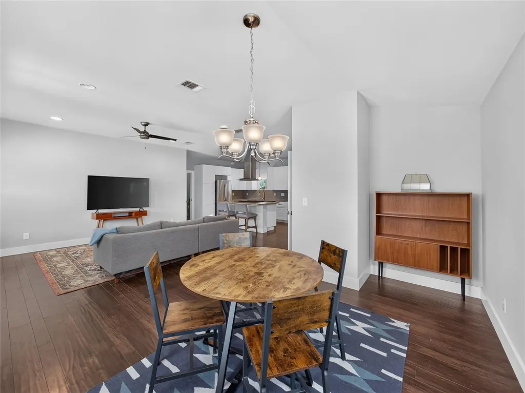 4504 Kitty Avenue Austin TX 78721