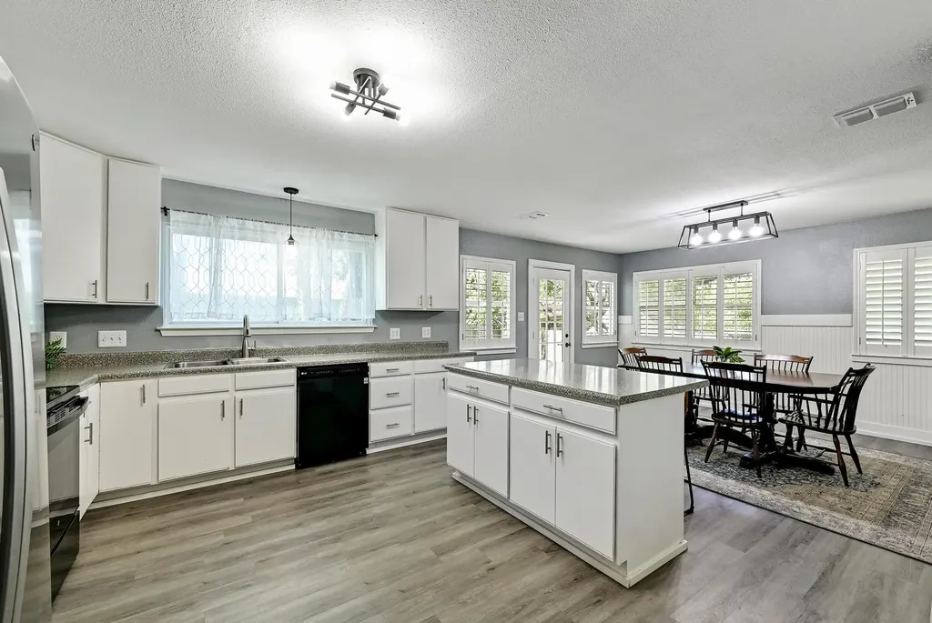 12501 Preece Drive Austin TX 78729