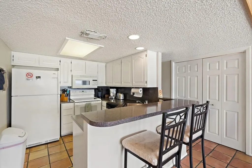 1601 Judy Lynn Drive Spicewood TX 78669