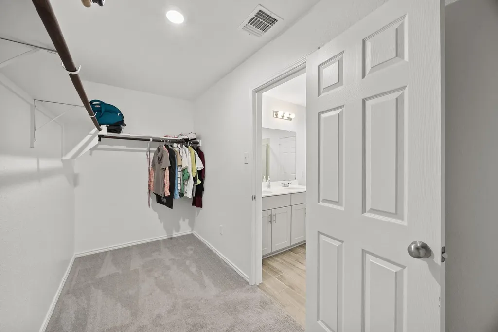 124 Banyon Drive Liberty Hill TX 78642
