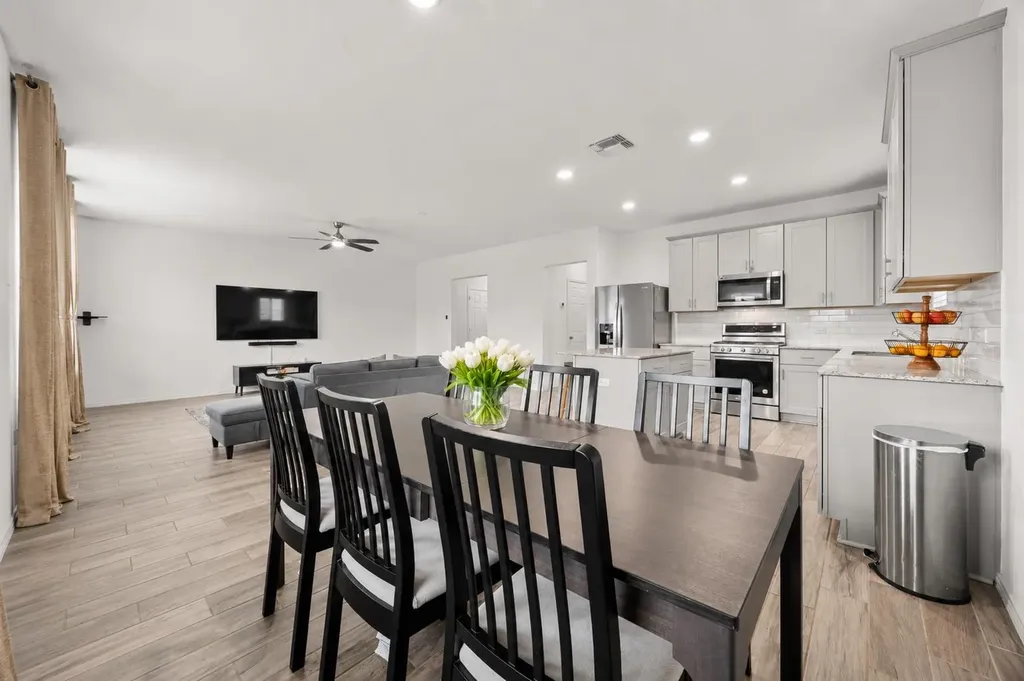 124 Banyon Drive Liberty Hill TX 78642
