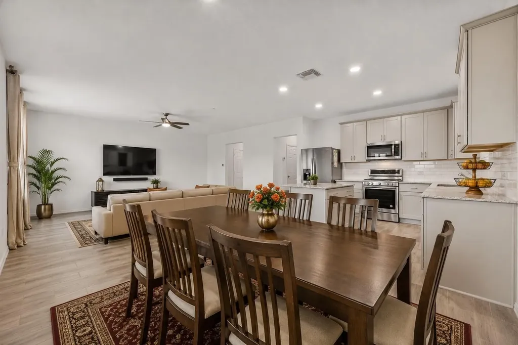 124 Banyon Drive Liberty Hill TX 78642