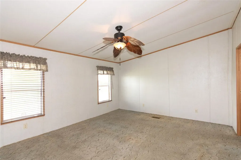11209 (Tract 1, Bldg 2) Doyle Overton Road Del Valle TX 78617
