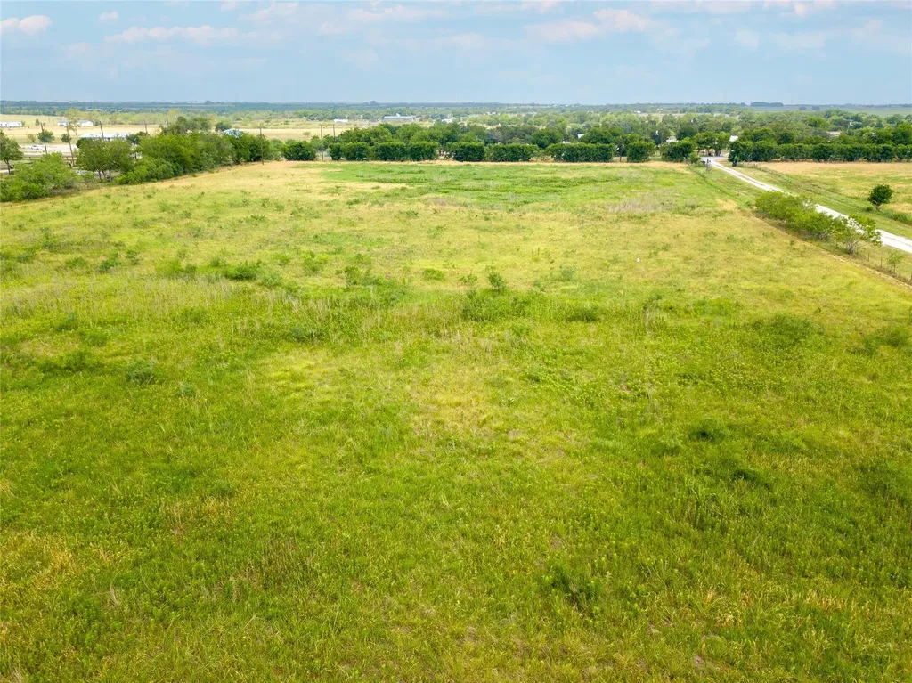 11209 (Tract 1, Bldg 2) Doyle Overton Road Del Valle TX 78617