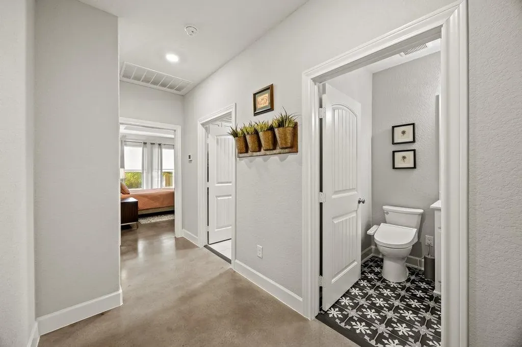 335 Turkey Tree Road Spicewood TX 78669