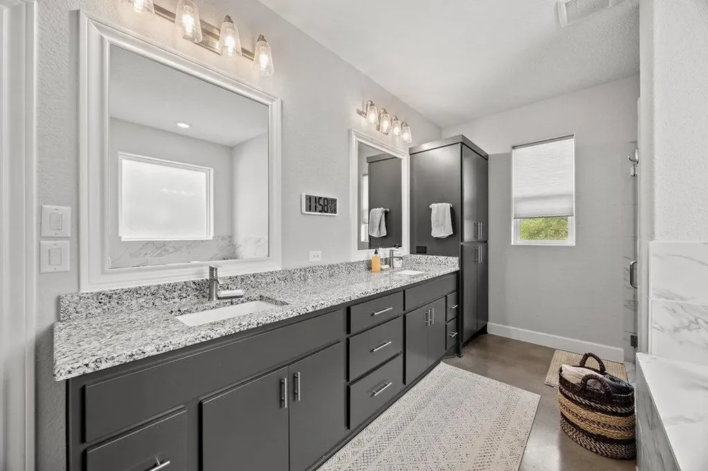335 Turkey Tree Road Spicewood TX 78669