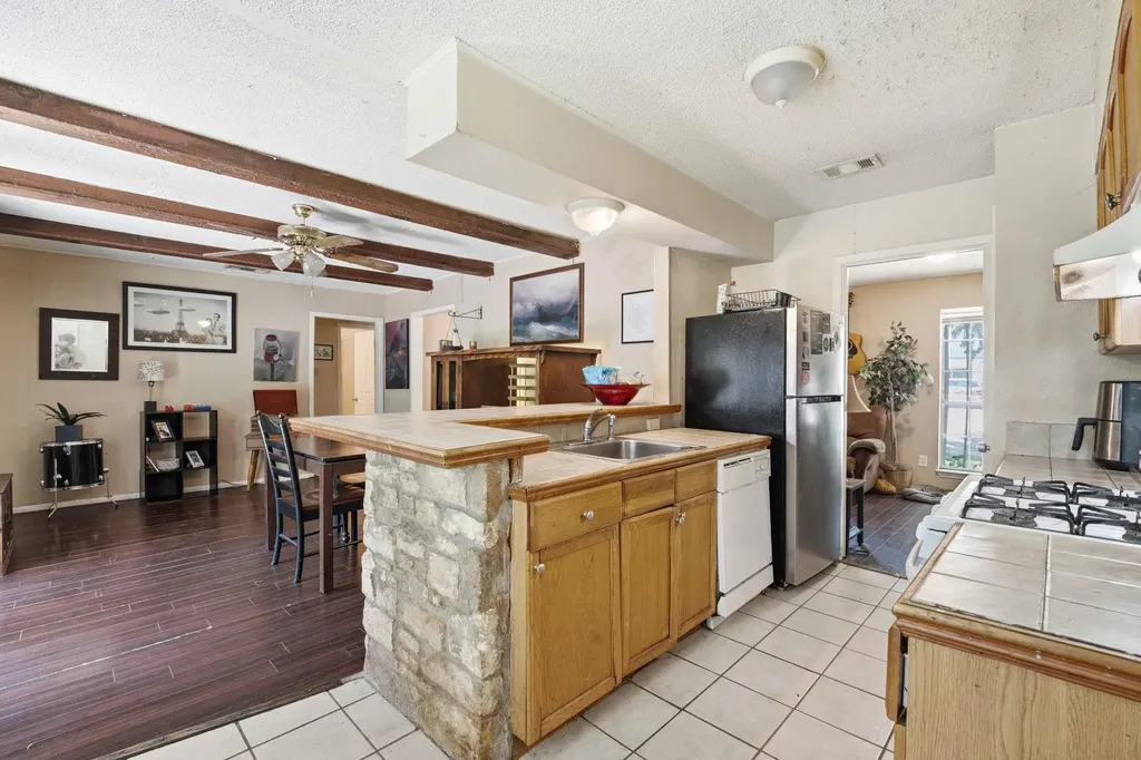 3103 Catalina Drive Austin TX 78741