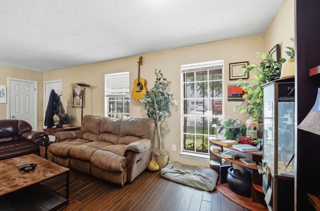 3103 Catalina Drive Austin TX 78741