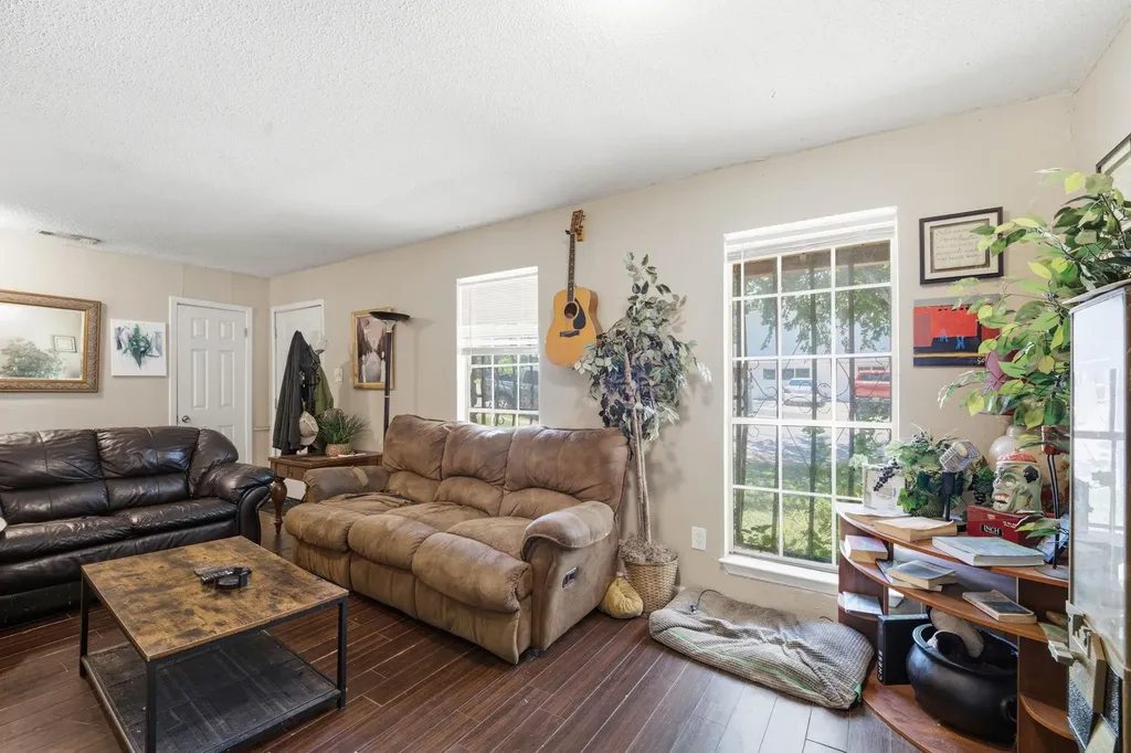 3103 Catalina Drive Austin TX 78741