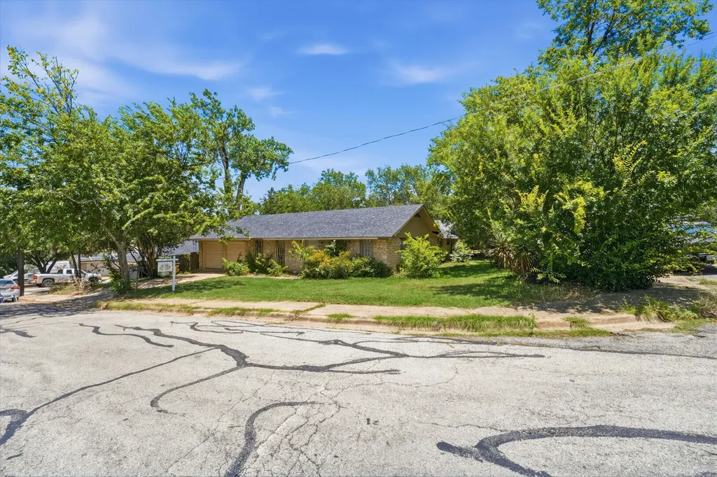 3103 Catalina Drive Austin TX 78741