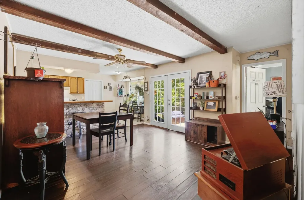 3103 Catalina Drive Austin TX 78741