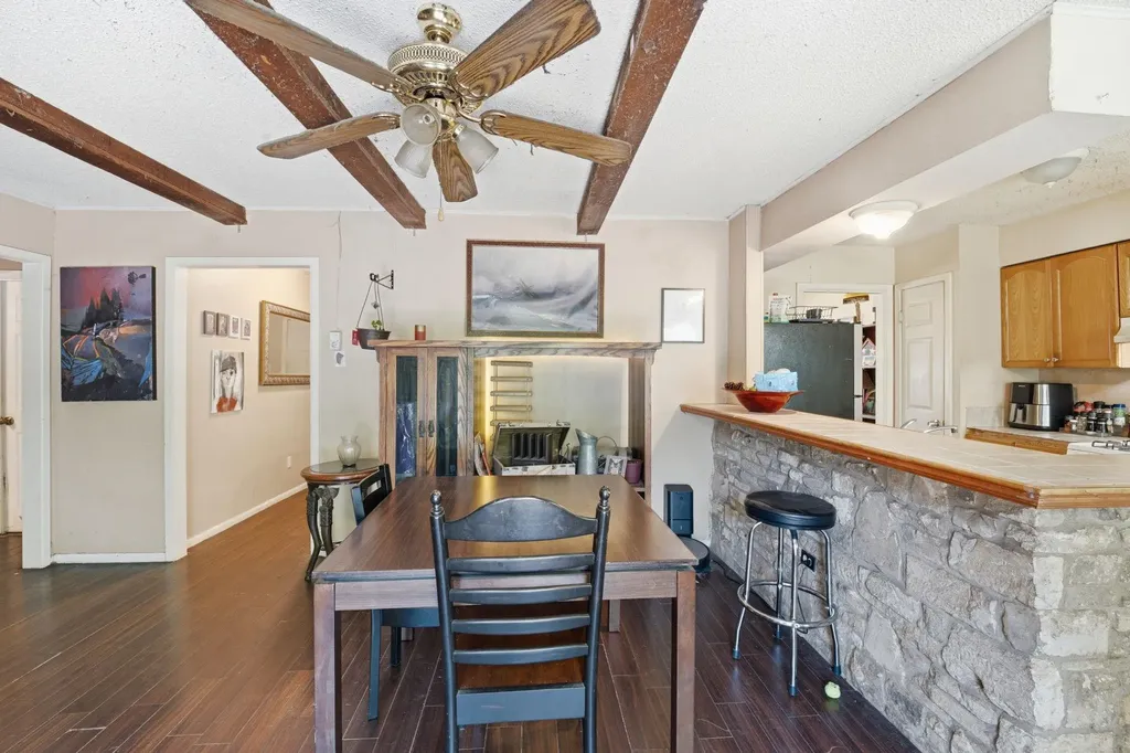 3103 Catalina Drive Austin TX 78741