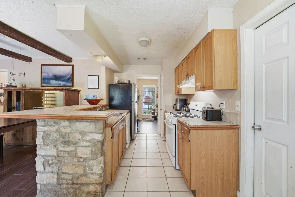 3103 Catalina Drive Austin TX 78741