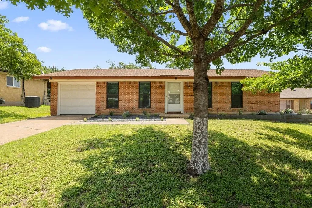 2409 Glen Springs Way Austin TX 78741