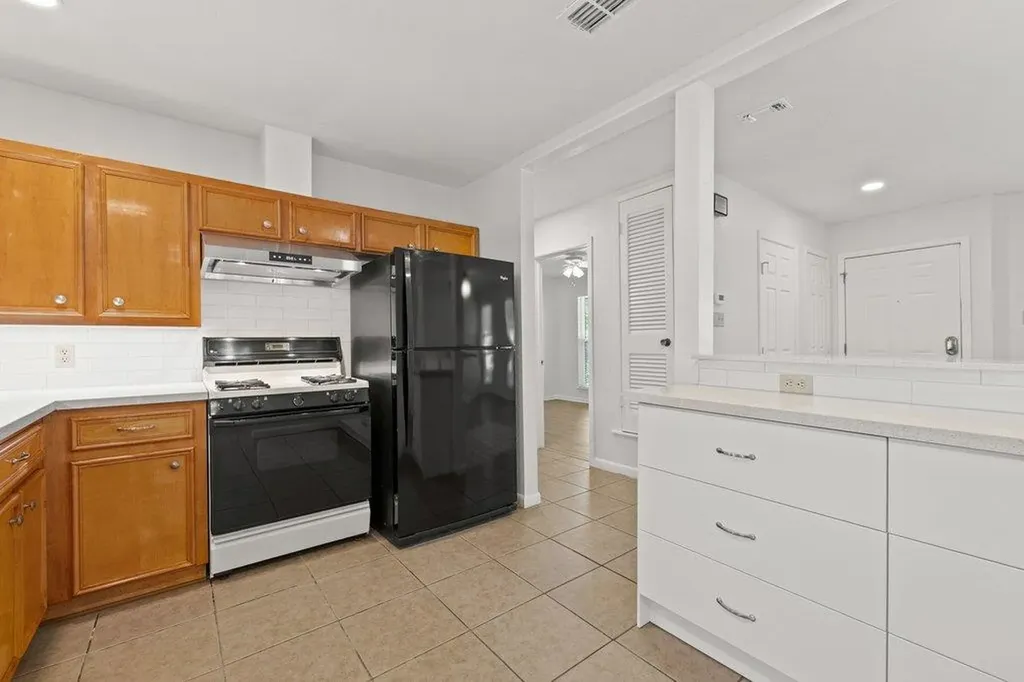 2409 Glen Springs Way Austin TX 78741
