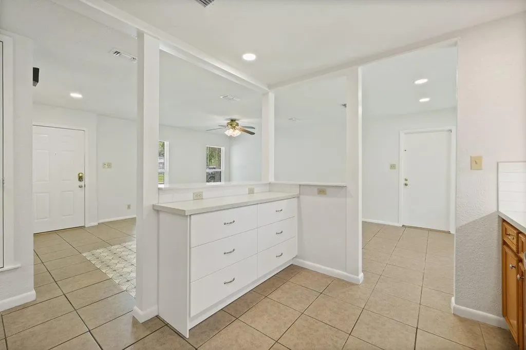 2409 Glen Springs Way Austin TX 78741