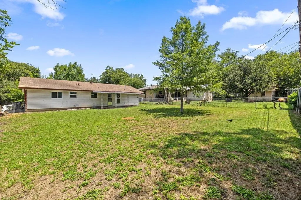 2409 Glen Springs Way Austin TX 78741