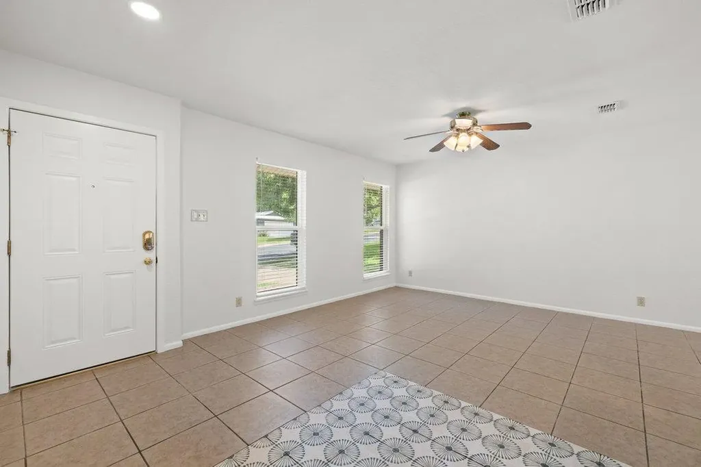 2409 Glen Springs Way Austin TX 78741