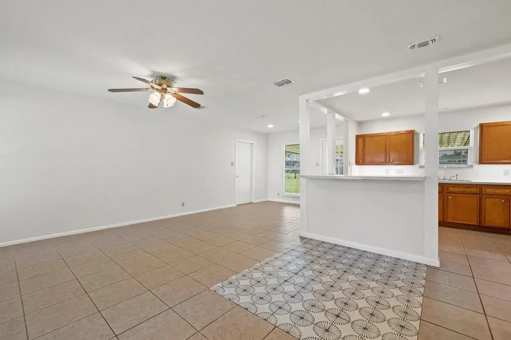 2409 Glen Springs Way Austin TX 78741