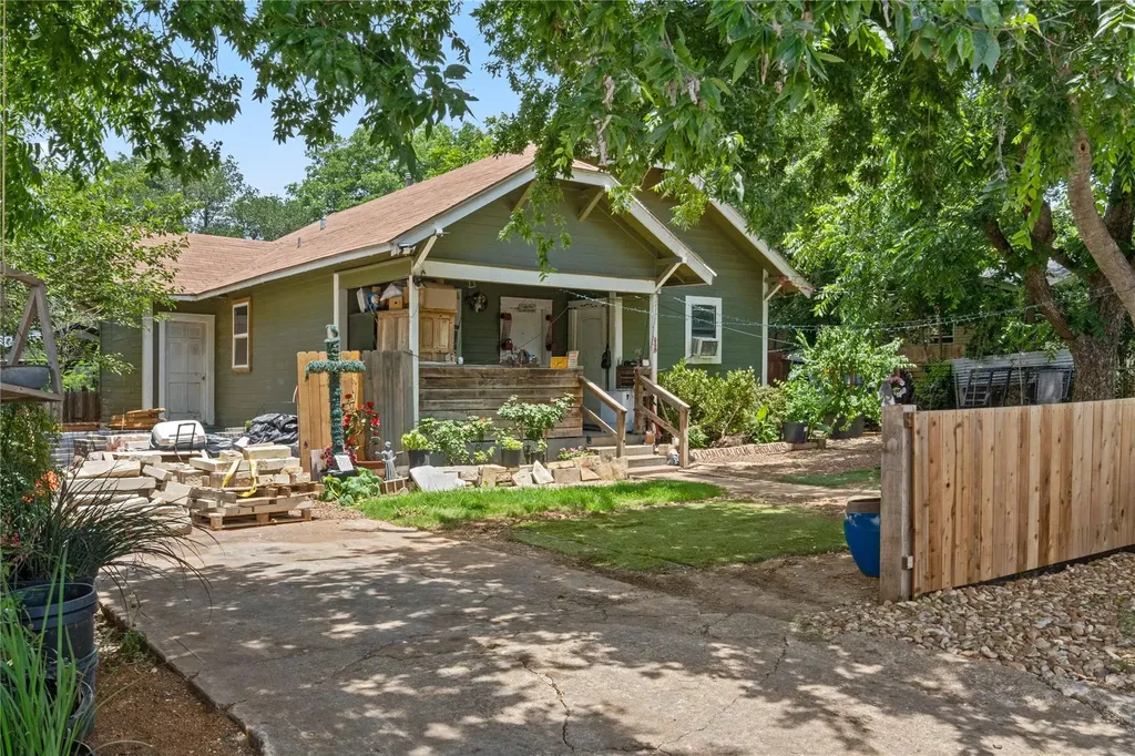 905 W 10th Street Georgetown TX 78626