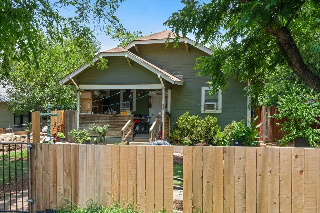 905 W 10th Street Georgetown TX 78626