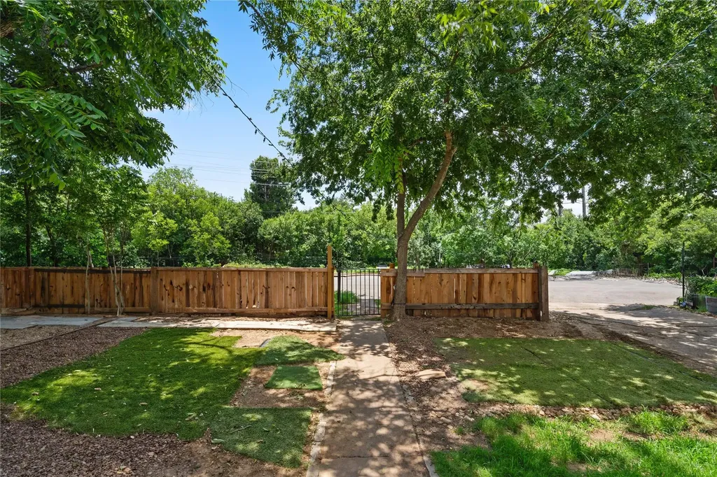 905 W 10th Street Georgetown TX 78626