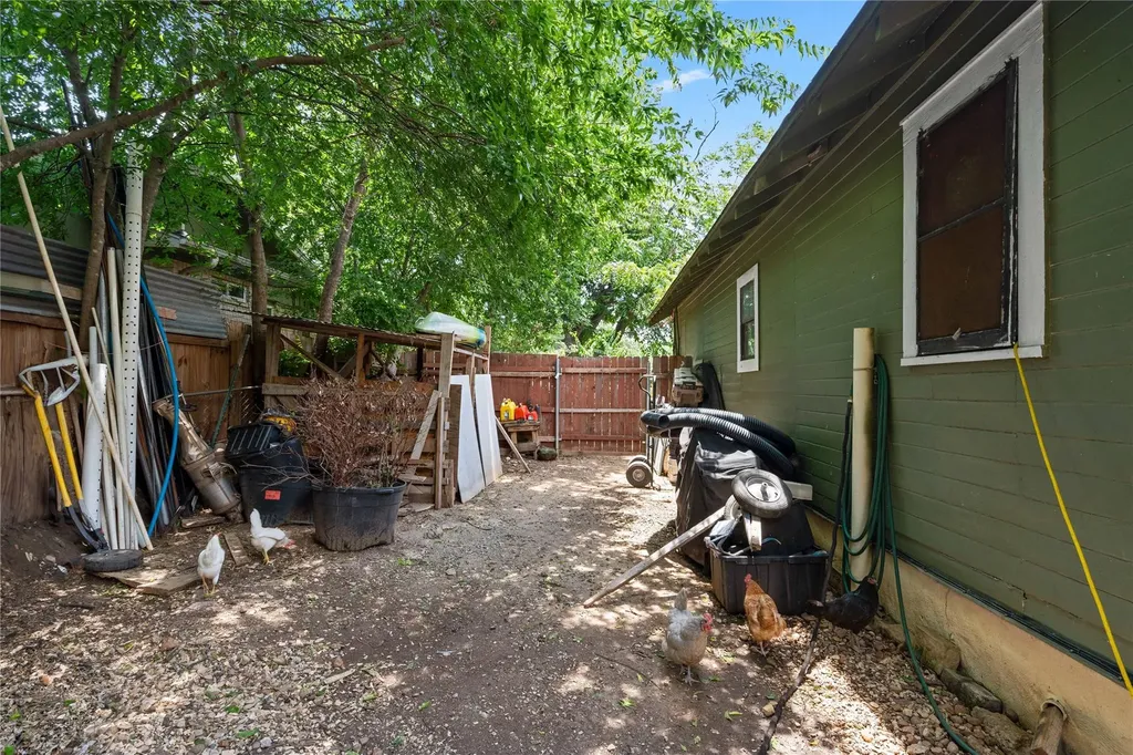 905 W 10th Street Georgetown TX 78626