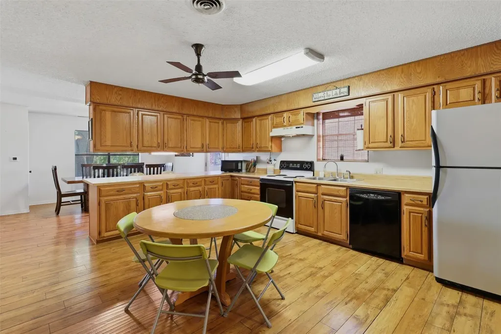 3000 River Oaks Drive Kingsland TX 78639