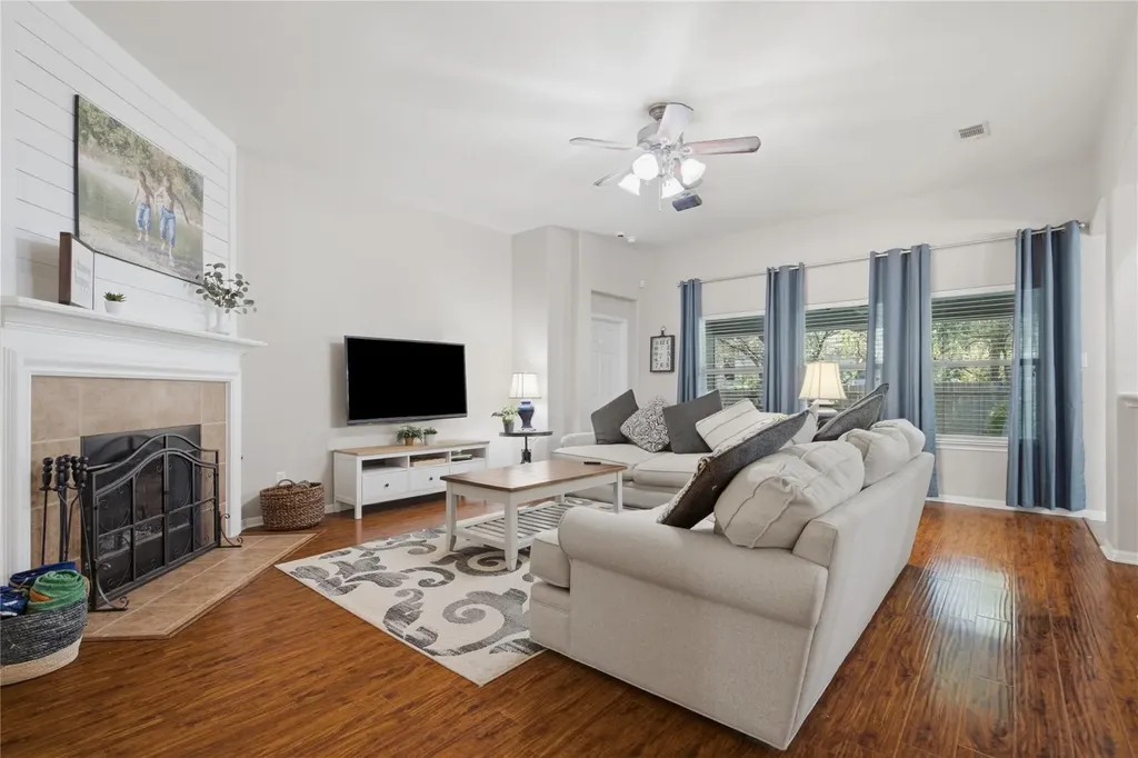 2409 Tumbling River Drive Leander TX 78641
