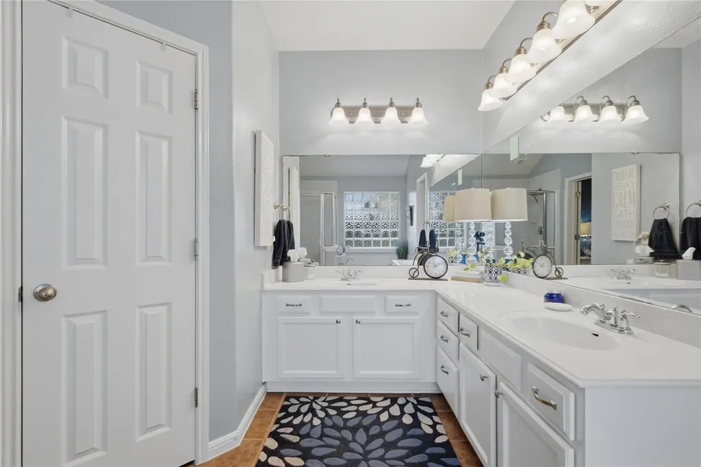2409 Tumbling River Drive Leander TX 78641